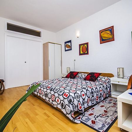 Apartments Daria Ровінь Екстер'єр фото